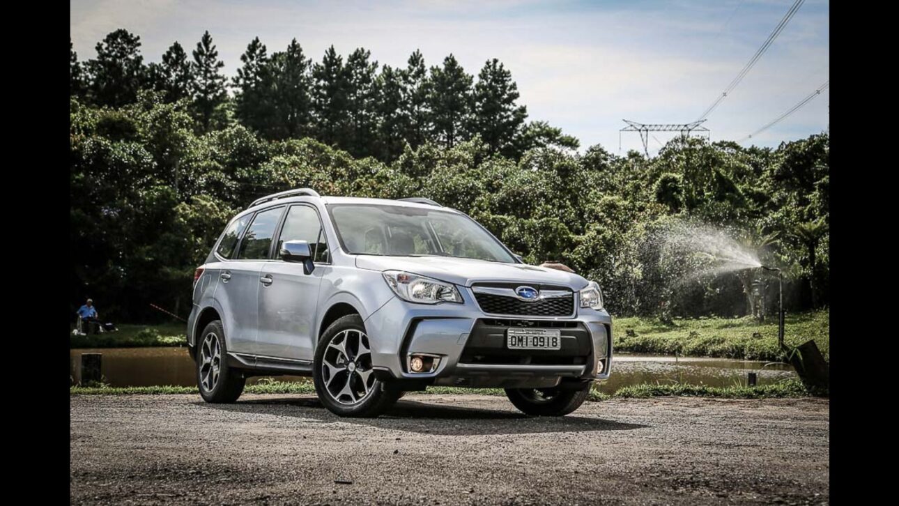 Custando cerca de R$ 74 mil, Subaru Forester XT esbanja 240 cv, porta-malas de 505 litros, tração integral e faz de 0 a 100 km/h em 7,5 segundos para humilhar muito SUV zero-quilômetro