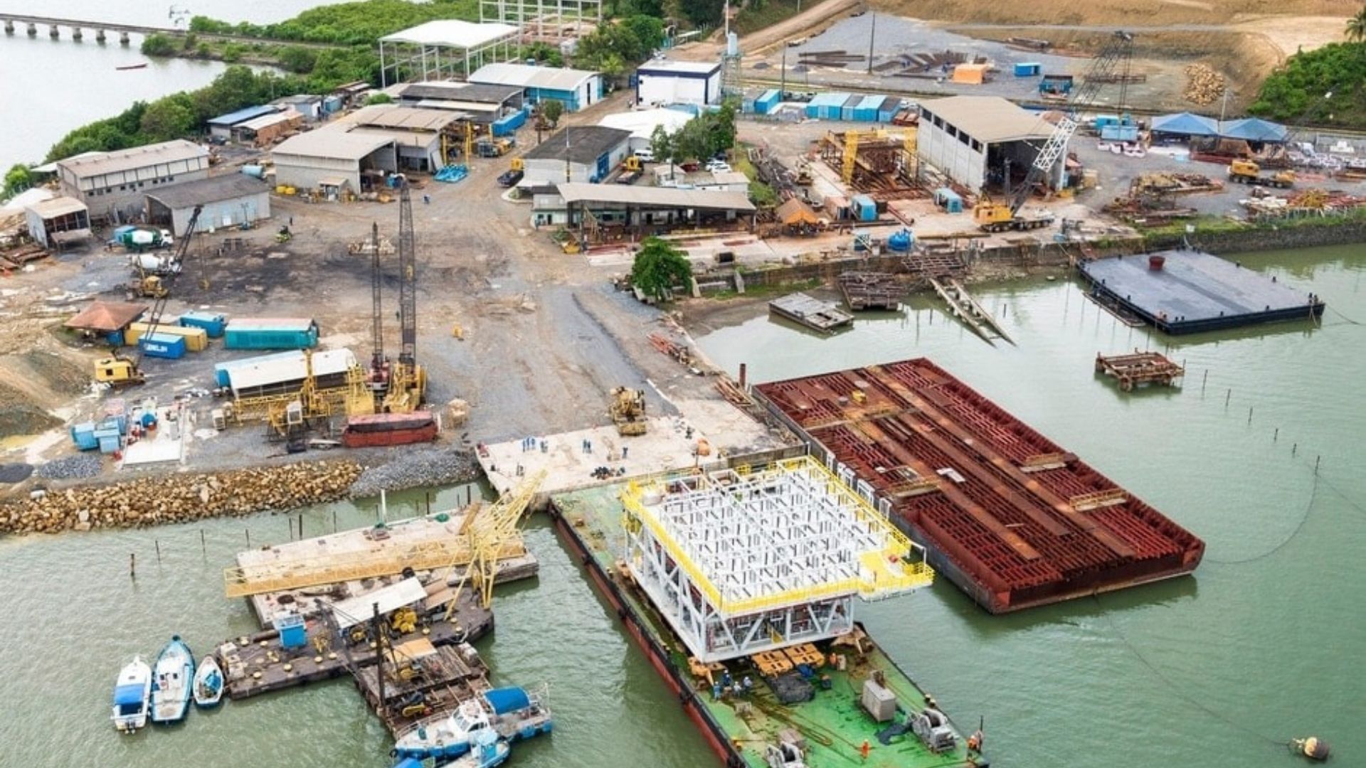 Bahia tem R$ 953 milhões aprovados para construir 13 embarcações gigantes em estaleiro de Simões Filho, com previsão de 750 empregos diretos e expansão da indústria naval